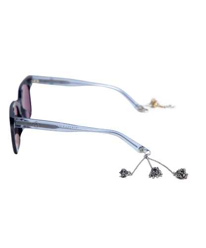 Sunglasses with decorative jhumki